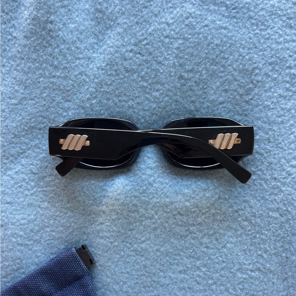 Le Specs Black Sunglasses - Picture 4 of 5